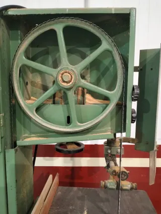 Sierra de cinta para madera