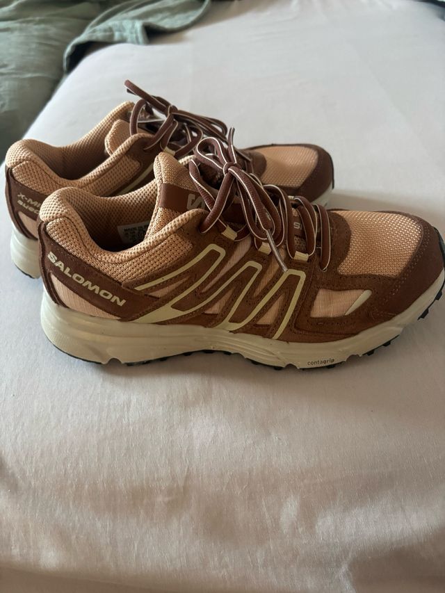 Zapatillas Salomon Deportivas Beige y Marrón