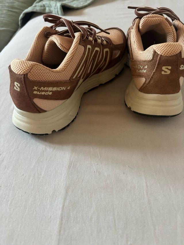 Zapatillas Salomon Deportivas Beige y Marrón