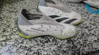 Botas de fútbol Predator Adidas talla 29