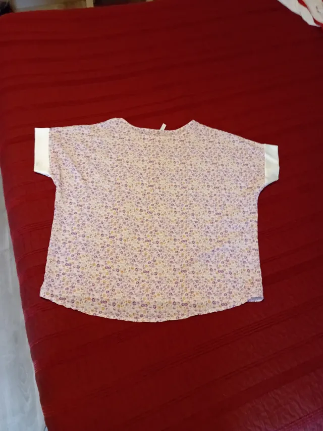 Blusa floral talla única