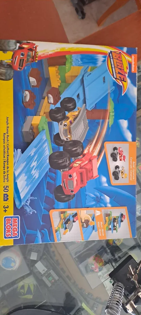 Mega Bloks Blaze Monster Machines