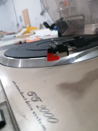 Tocadiscos Marantz TT 2000 Beige