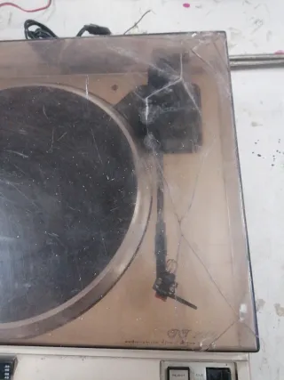 Tocadiscos Marantz TT 2000 Beige