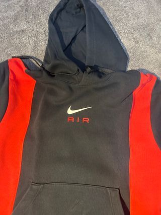 Sudadera Nike XS Negra y roja