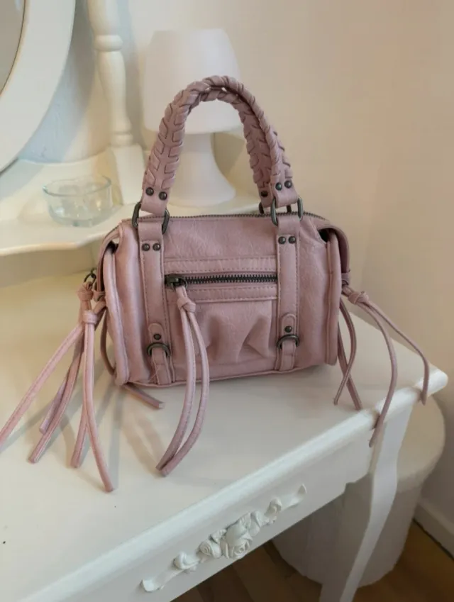 Bolso Bershka Rosa