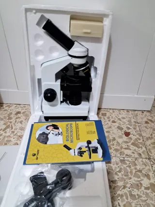 Microscopio Biológico Bnise