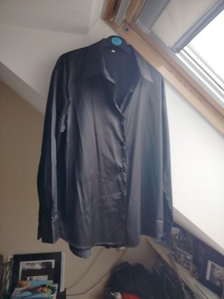 Camisa satinada negra Talla M