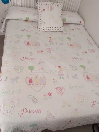 Colcha bouti infantil con cojín