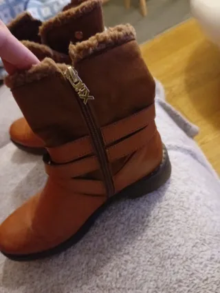 Botas de piel marrones