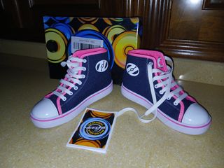 Zapatillas con ruedas hellys