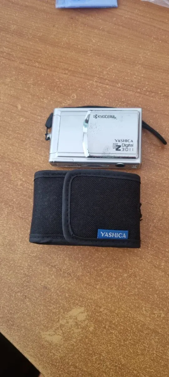 Yashica EZ Digital 3011 Fotocamera