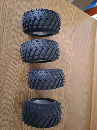 Ruote complete Thunder Tiger SSK V2