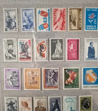 Lotto 30 Francobolli Repubblica Italiana