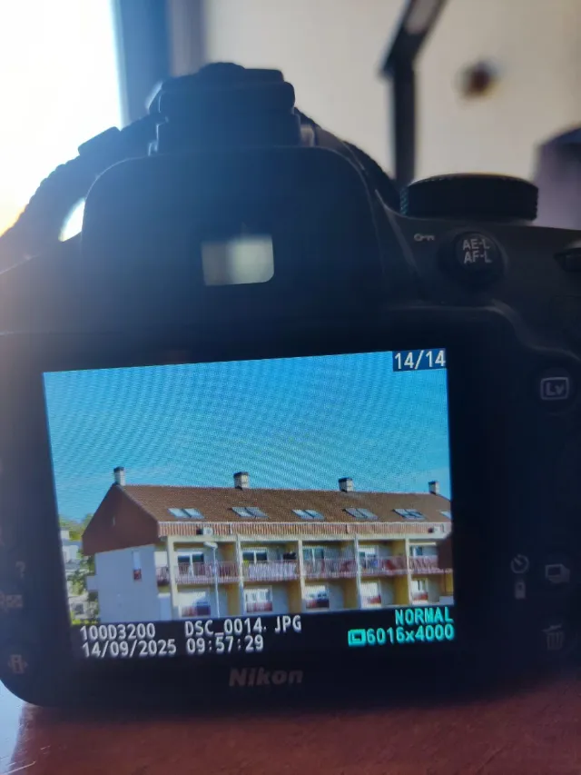 Kit Fotocamera professionale Nikon D3200 come nuova