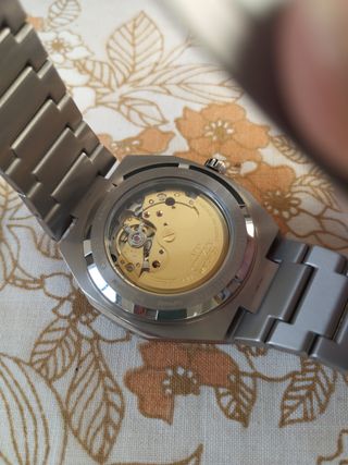 Reloj Citizen Automático Titanio Azul