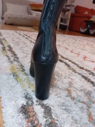 Botas de cuero blando negras