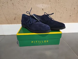 Zapatos Pitillos azul ante. Talla 44. Sin usar