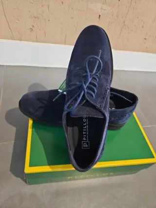 Zapatos Pitillos azul ante. Talla 44. Sin usar