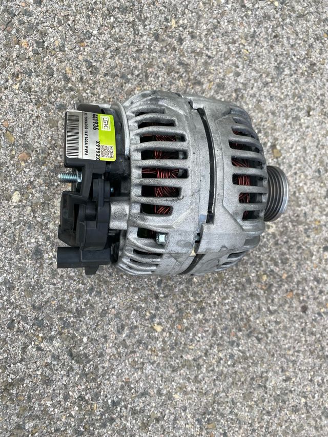 Alternador Audi A4 B8 14V 140A