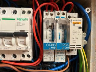 técnico electricista atención de avería 666120714