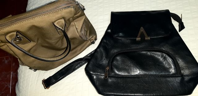 Mochila Negra y Bolso Verde Oliva