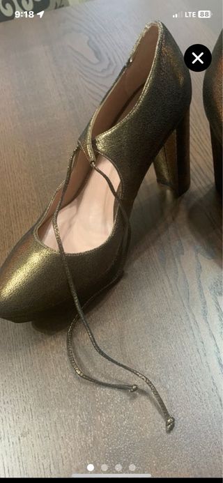 Tacones con plataforma talla 40 Piel Dorada Lujo