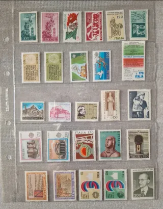 Lotto 38 francobolli Repubblica Italiana