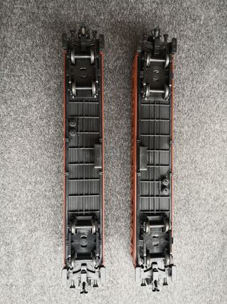 2 vagones y carcasa colección Salvat