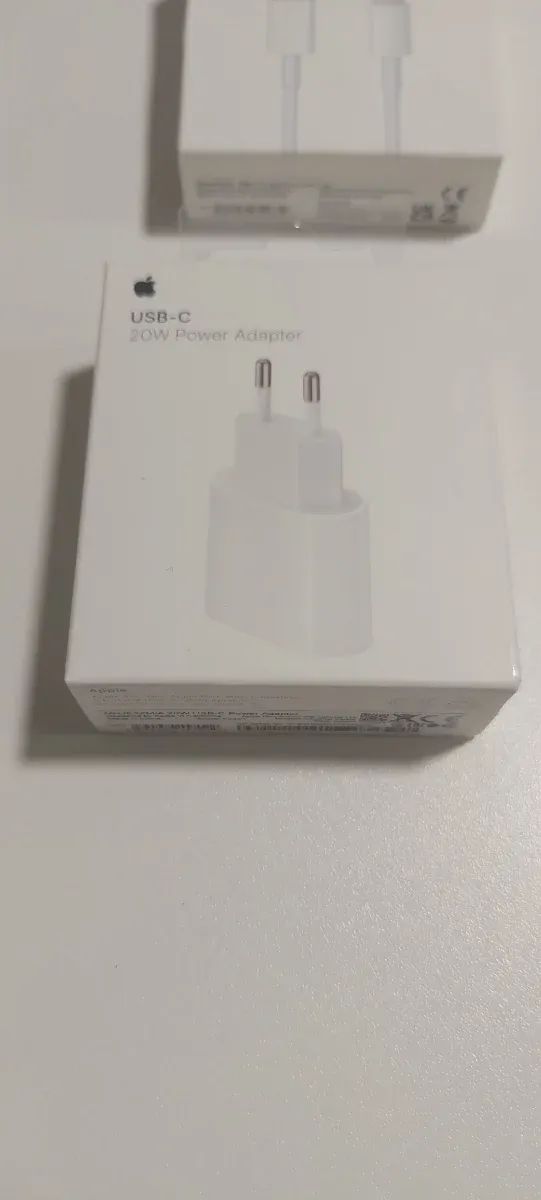 Cable USB-C a Lightning y Cargador 20W