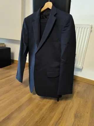 Traje hombre azul, talla 50 chaqueta y 44 pantalón