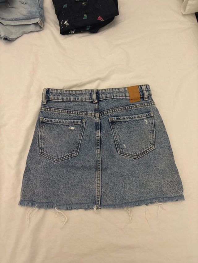 Falda vaquera Bershka desgastada