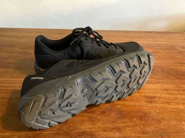 Zapatillas trekking Quechua negras