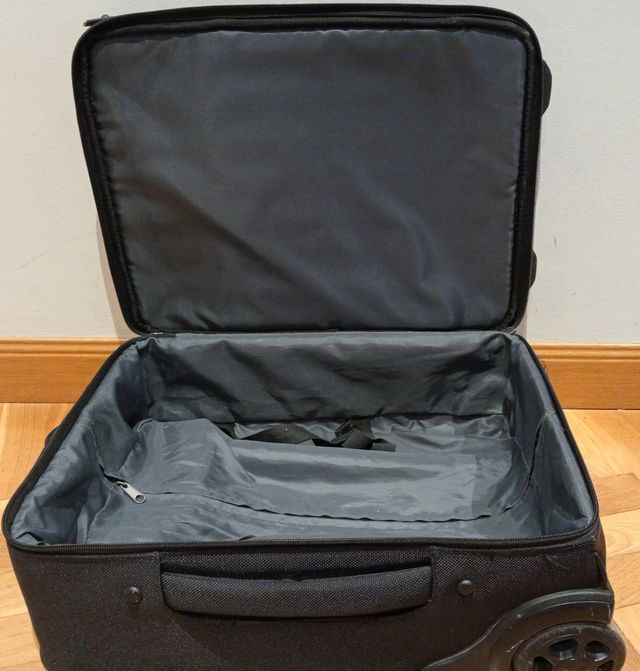 Maleta trolley Toshiba negra