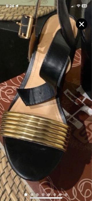 Zapatos de fiesta negros y dorados talla 40