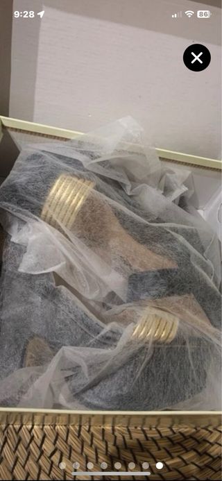 Zapatos de fiesta negros y dorados talla 40