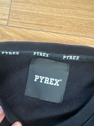 Felpa Pyrex nera con banda colorata