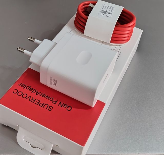 Caricabatterie compatibile OnePlus 80W VOOC con cavo USB C