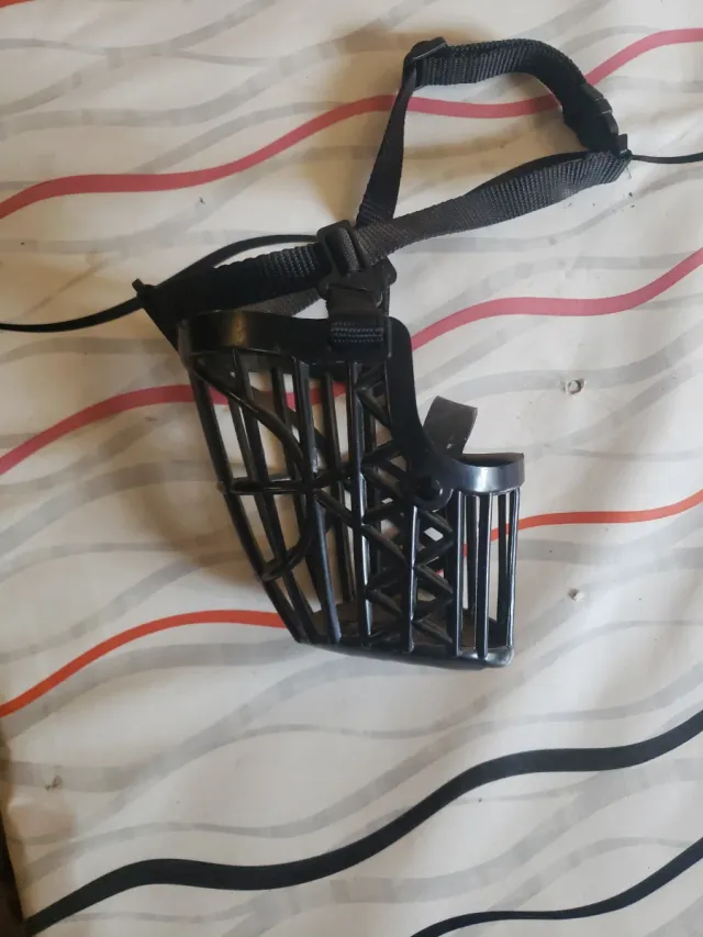 Bozal para perro negro