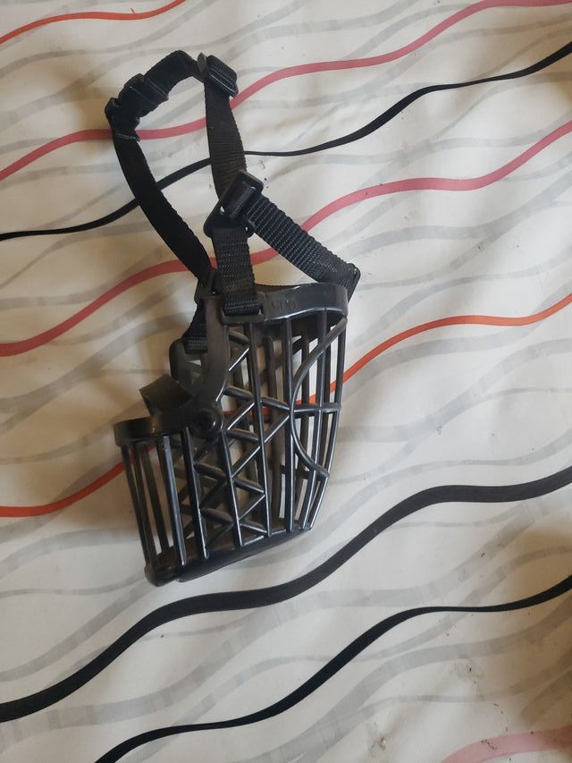 Bozal para perro negro