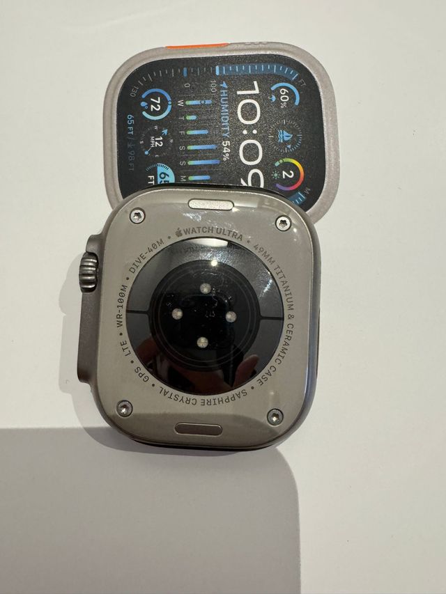 Apple Watch Ultra 2 97%