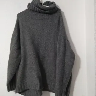 Jersey Zara cuello alto con bolsillos