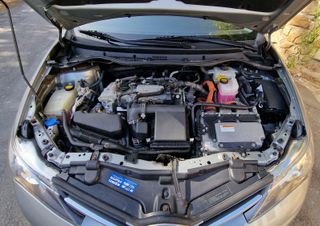 Toyota Auris 2014 Hybrid Active