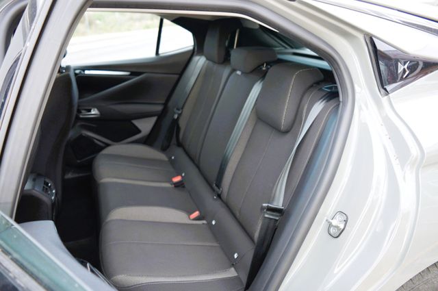 DS DS 4 BlueHDi 130 auto Bastille