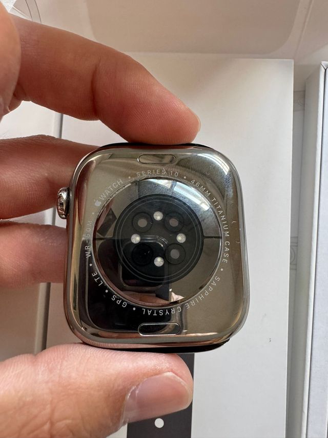 Apple Watch 10 46mm Stainless Steel 100%