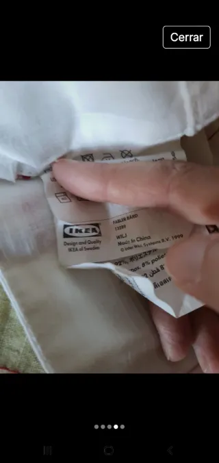 Cortinas blancas y amarillas