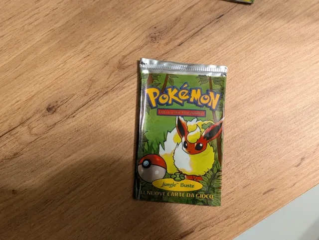 Pokemon Jungle Buste 3 pack Carte Flareon Cyther