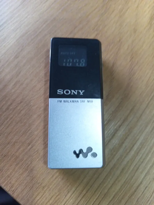 3 Rádios SONY FM SRF-M10 (Colecionador-Reparar)