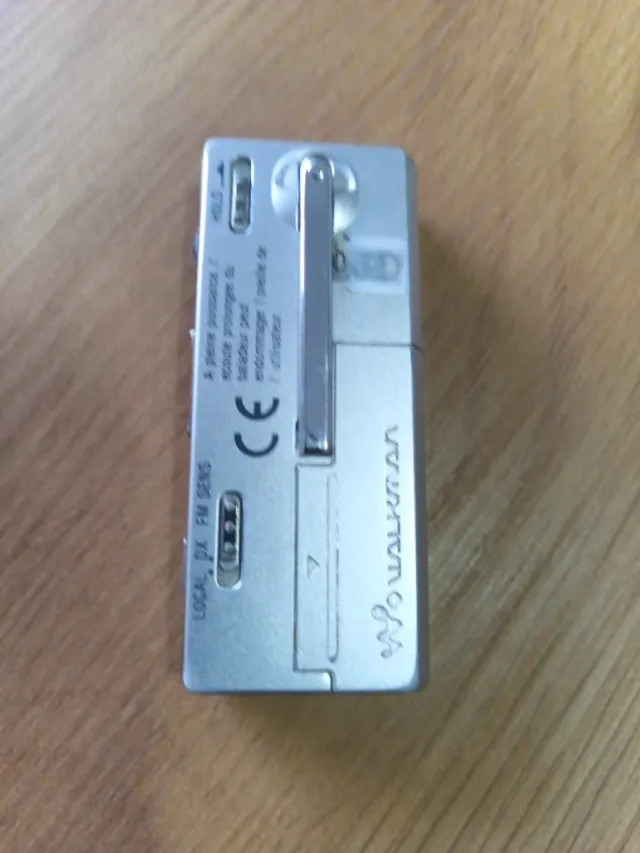 3 Rádios SONY FM SRF-M10 (Colecionador-Reparar)