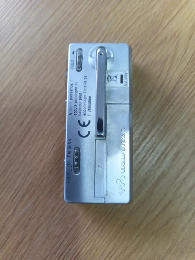 3 Rádios SONY FM SRF-M10 (Colecionador-Reparar)